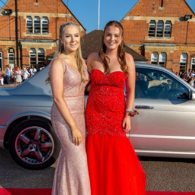Y11 Prom 2019_79(3)